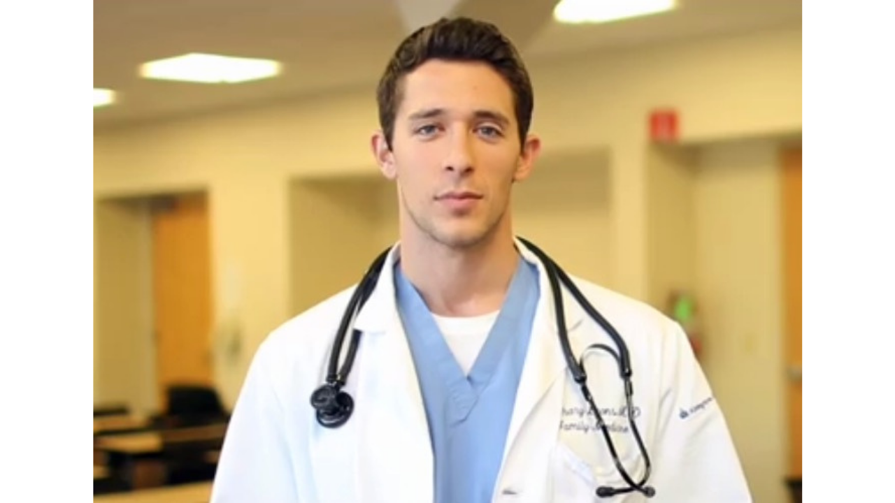 Glenside primary care physician, Dr. Zachary Lyons, collaborates with Castle Connolly Private Health Partners, LLC to convert his practice to the concierge model